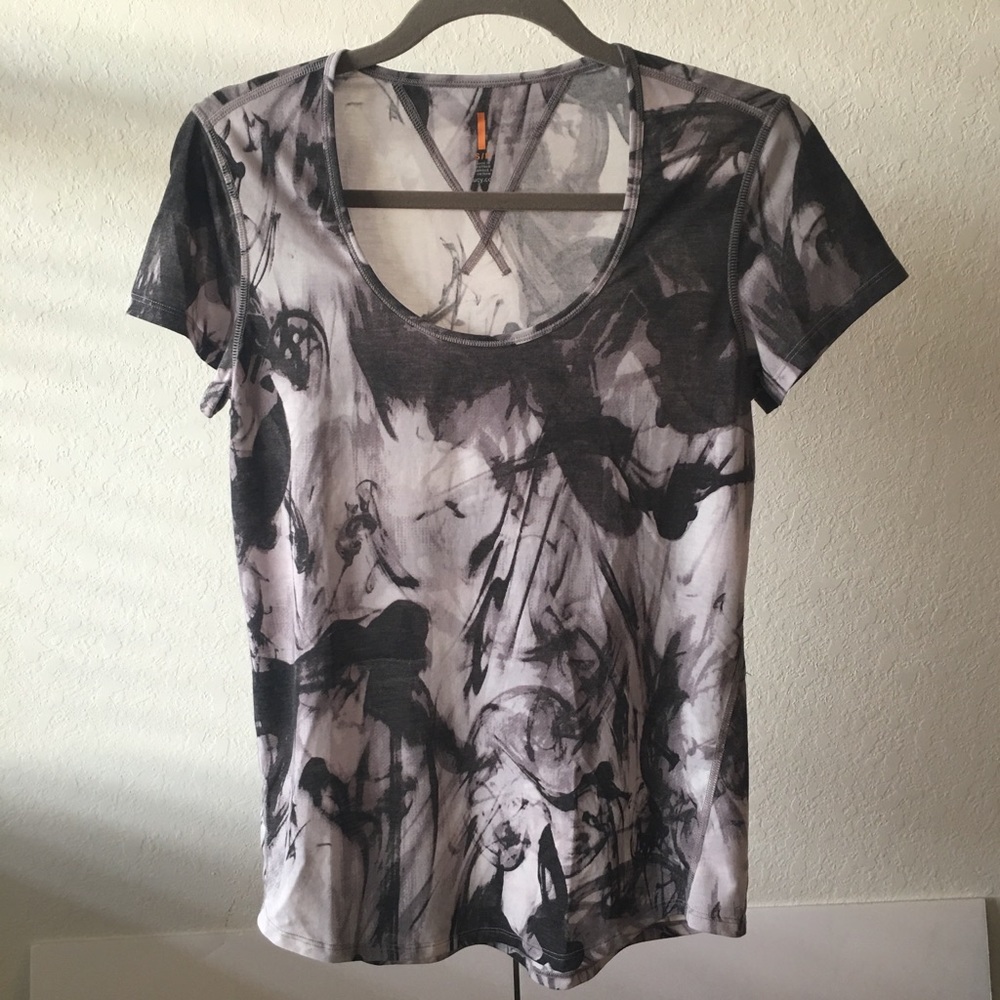 Lucy Activewear Top - EUC